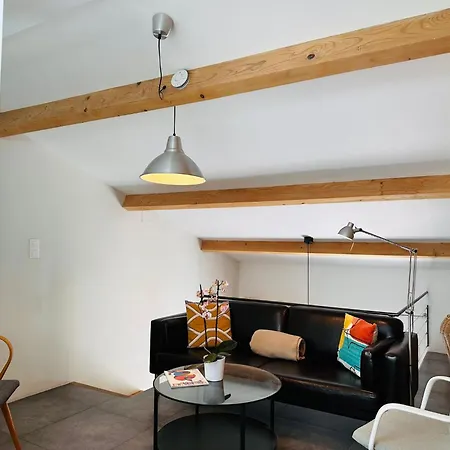 Avec Loggia, Piscine Et Parking *